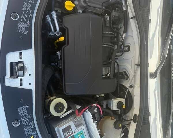 Білий Дачія Sandero, об'ємом двигуна 1.2 л та пробігом 220 тис. км за 4250 $, фото 14 на Automoto.ua