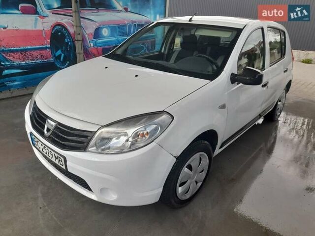 Білий Дачія Sandero, об'ємом двигуна 1.15 л та пробігом 256 тис. км за 2550 $, фото 3 на Automoto.ua
