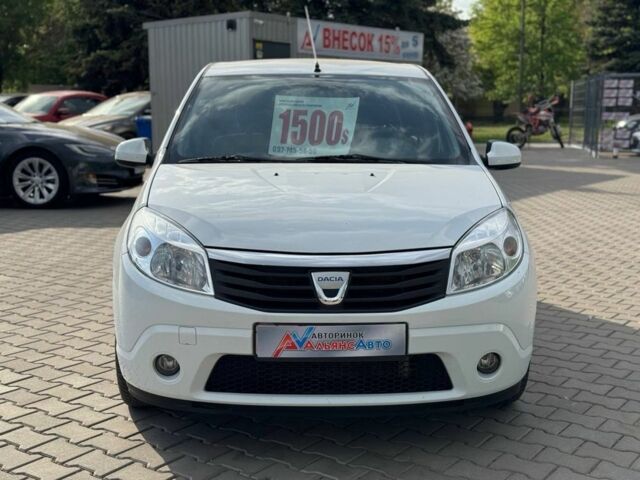Білий Дачія Sandero, об'ємом двигуна 1.6 л та пробігом 160 тис. км за 6400 $, фото 1 на Automoto.ua