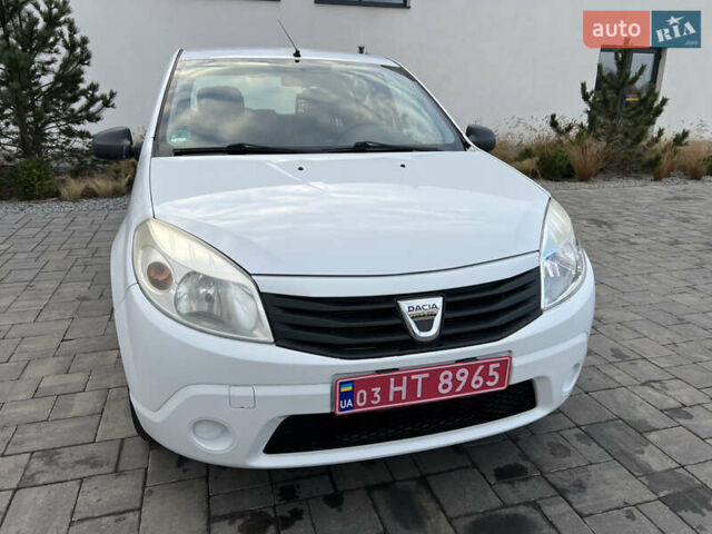 Белый Дачия Сандеро, объемом двигателя 1.2 л и пробегом 178 тыс. км за 4750 $, фото 27 на Automoto.ua