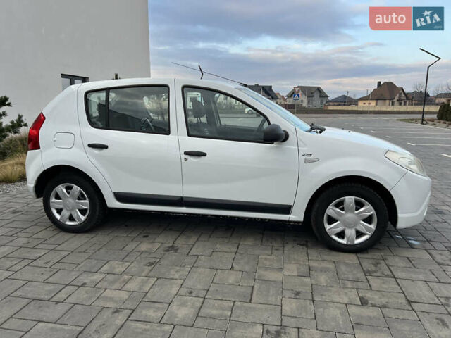 Белый Дачия Сандеро, объемом двигателя 1.2 л и пробегом 178 тыс. км за 4750 $, фото 22 на Automoto.ua