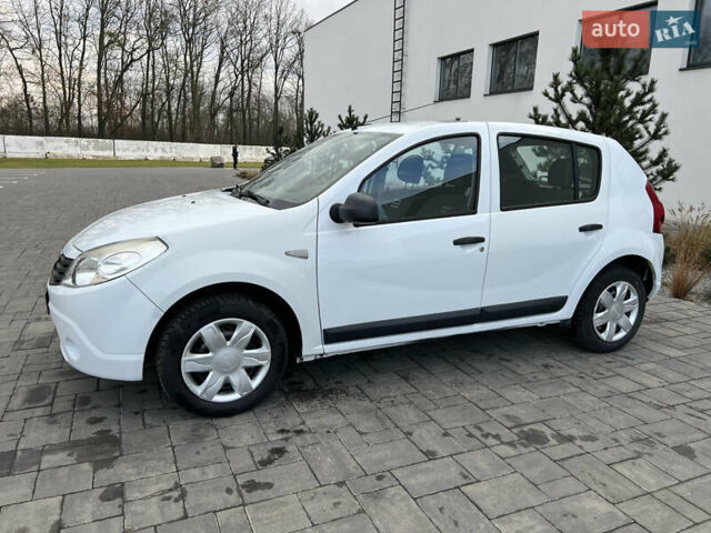 Белый Дачия Сандеро, объемом двигателя 1.2 л и пробегом 178 тыс. км за 4750 $, фото 6 на Automoto.ua