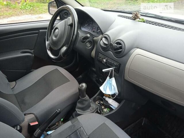 Белый Дачия Сандеро, объемом двигателя 1.1 л и пробегом 210 тыс. км за 4300 $, фото 9 на Automoto.ua