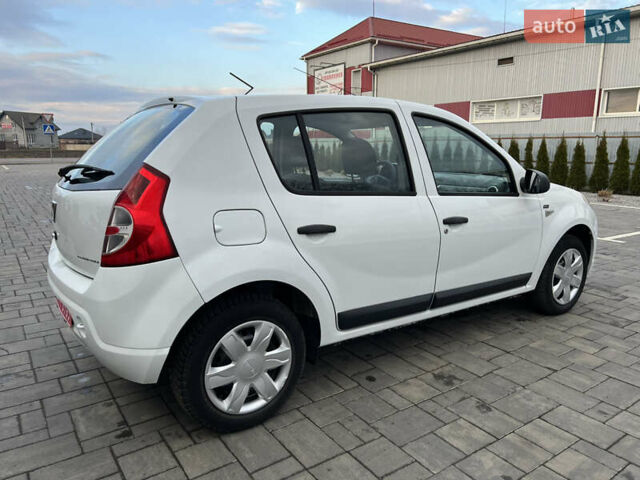 Белый Дачия Сандеро, объемом двигателя 1.2 л и пробегом 178 тыс. км за 4750 $, фото 18 на Automoto.ua