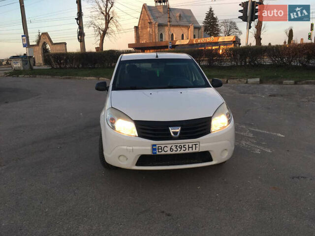 Белый Дачия Сандеро, объемом двигателя 1.1 л и пробегом 185 тыс. км за 4200 $, фото 7 на Automoto.ua