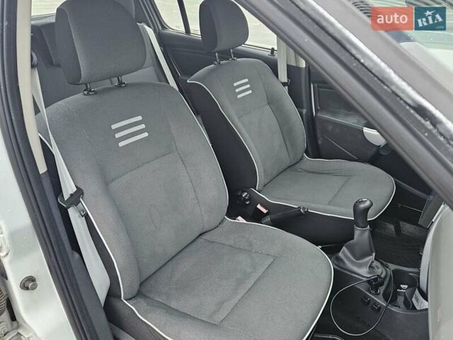 Белый Дачия Сандеро, объемом двигателя 1.46 л и пробегом 116 тыс. км за 6200 $, фото 17 на Automoto.ua