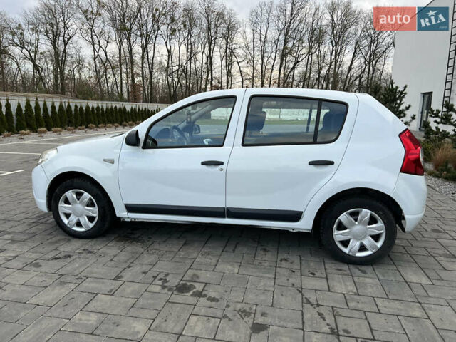 Белый Дачия Сандеро, объемом двигателя 1.2 л и пробегом 178 тыс. км за 4750 $, фото 10 на Automoto.ua