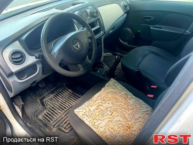 Білий Дачія Sandero, об'ємом двигуна 1.1 л та пробігом 281 тис. км за 3100 $, фото 1 на Automoto.ua