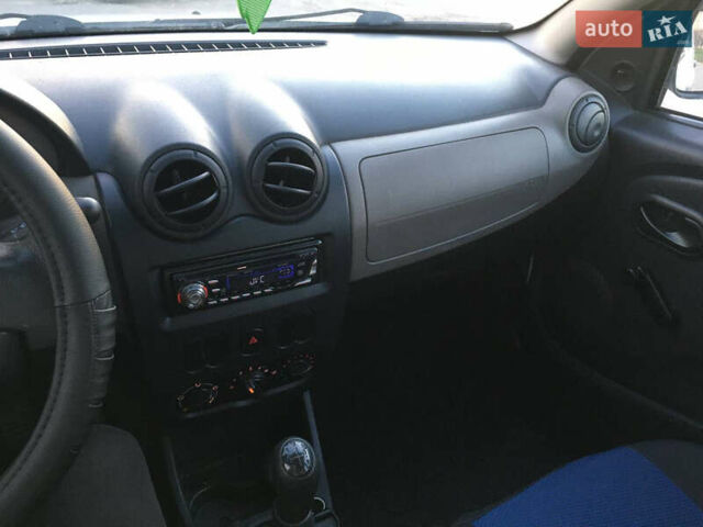 Белый Дачия Сандеро, объемом двигателя 1.1 л и пробегом 185 тыс. км за 4200 $, фото 14 на Automoto.ua