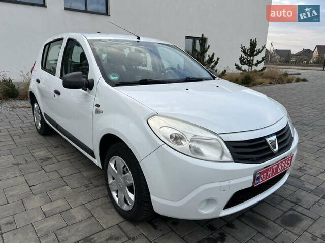 Белый Дачия Сандеро, объемом двигателя 1.2 л и пробегом 178 тыс. км за 4750 $, фото 25 на Automoto.ua