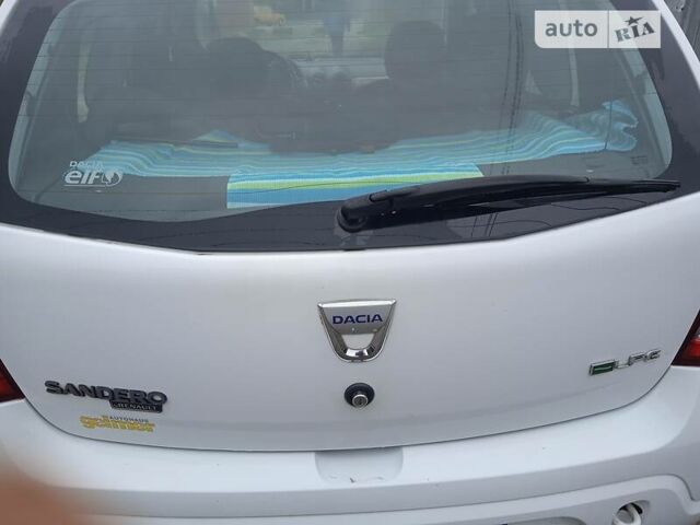 Белый Дачия Сандеро, объемом двигателя 1.1 л и пробегом 210 тыс. км за 4300 $, фото 7 на Automoto.ua