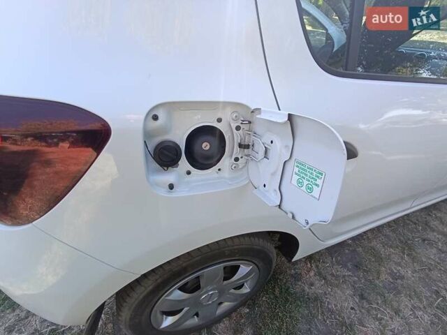 Білий Дачія Sandero, об'ємом двигуна 1.15 л та пробігом 206 тис. км за 5100 $, фото 5 на Automoto.ua
