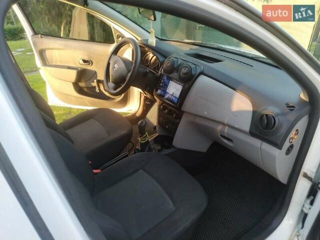 Белый Дачия Сандеро, объемом двигателя 1.15 л и пробегом 213 тыс. км за 4600 $, фото 4 на Automoto.ua