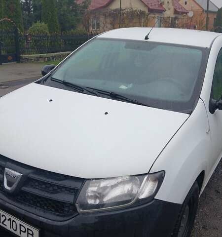 Белый Дачия Сандеро, объемом двигателя 1.1 л и пробегом 250 тыс. км за 4000 $, фото 2 на Automoto.ua