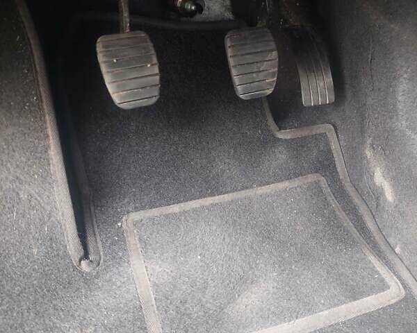 Дачія Sandero 2013 у Харкові на Automoto.ua Білий Дачія Sandero, об'ємом двигуна 1.5 л та пробігом 127 тис. км за 6600 $, фото 7 на Automoto.ua