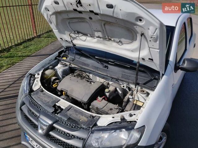 Белый Дачия Сандеро, объемом двигателя 1.2 л и пробегом 115 тыс. км за 4600 $, фото 9 на Automoto.ua