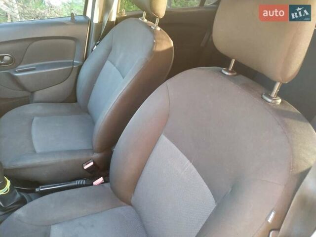 Белый Дачия Сандеро, объемом двигателя 1.15 л и пробегом 213 тыс. км за 4600 $, фото 6 на Automoto.ua