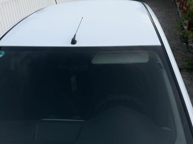 Белый Дачия Сандеро, объемом двигателя 1.1 л и пробегом 180 тыс. км за 5350 $, фото 14 на Automoto.ua