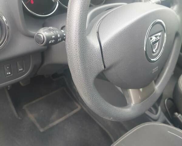 Дачія Sandero 2013 у Харкові на Automoto.ua Білий Дачія Sandero, об'ємом двигуна 1.5 л та пробігом 127 тис. км за 6600 $, фото 6 на Automoto.ua