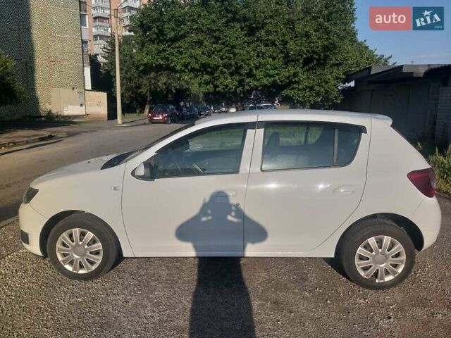 Дачія Sandero 2013 у Харкові на Automoto.ua Білий Дачія Sandero, об'ємом двигуна 1.5 л та пробігом 127 тис. км за 6600 $, фото 1 на Automoto.ua