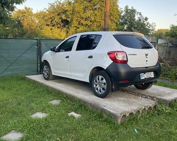 Белый Дачия Сандеро, объемом двигателя 1.15 л и пробегом 213 тыс. км за 4600 $, фото 12 на Automoto.ua