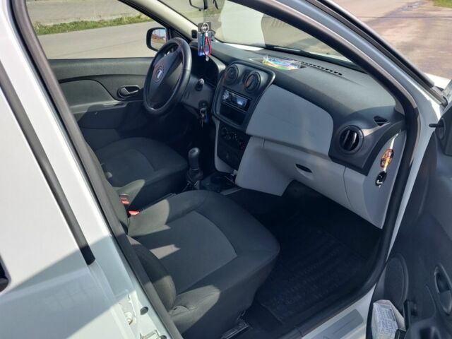 Білий Дачія Sandero, об'ємом двигуна 0 л та пробігом 115 тис. км за 4600 $, фото 12 на Automoto.ua