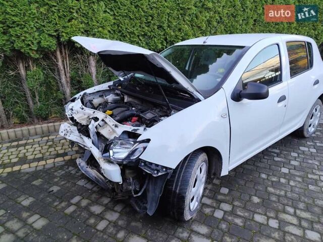 Белый Дачия Сандеро, объемом двигателя 1.46 л и пробегом 70 тыс. км за 3000 $, фото 2 на Automoto.ua