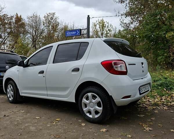 Белый Дачия Сандеро, объемом двигателя 1.5 л и пробегом 196 тыс. км за 6500 $, фото 4 на Automoto.ua