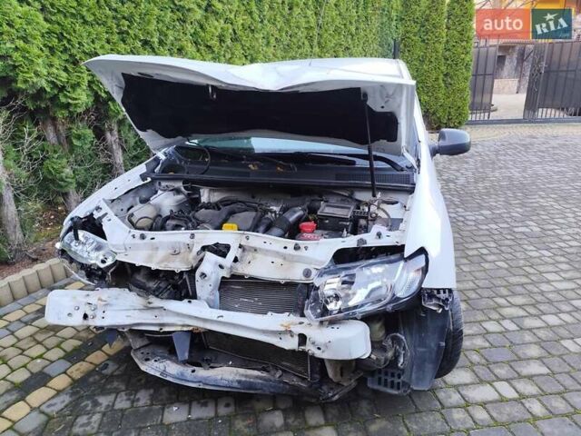 Белый Дачия Сандеро, объемом двигателя 1.46 л и пробегом 70 тыс. км за 3000 $, фото 3 на Automoto.ua