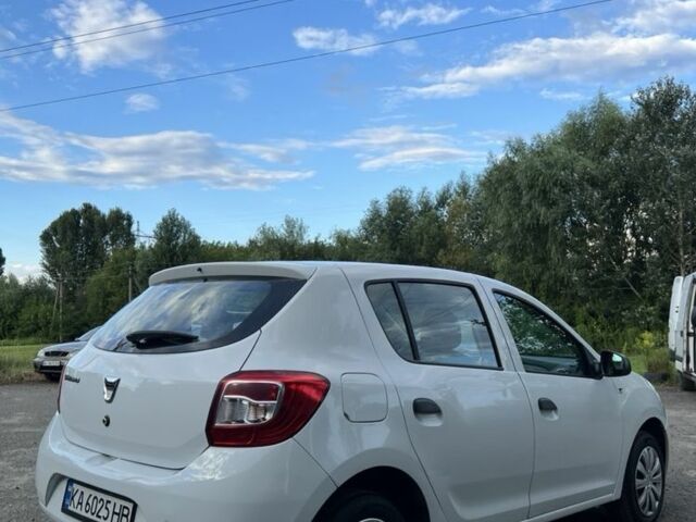 Белый Дачия Сандеро, объемом двигателя 1.4 л и пробегом 149 тыс. км за 3900 $, фото 3 на Automoto.ua