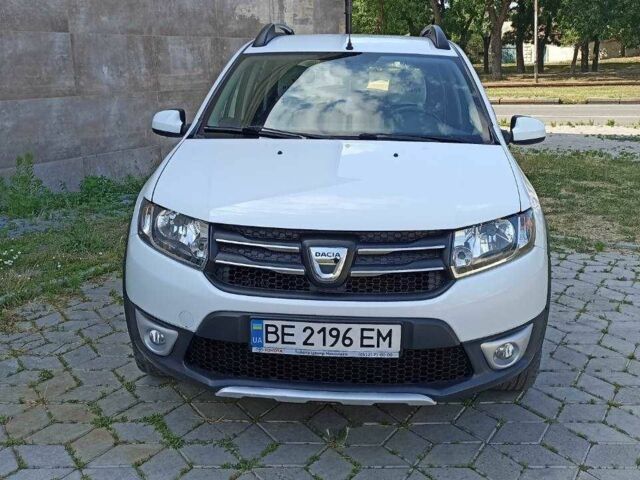 Білий Дачія Sandero, об'ємом двигуна 0.9 л та пробігом 128 тис. км за 8300 $, фото 4 на Automoto.ua