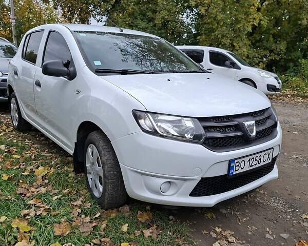 Белый Дачия Сандеро, объемом двигателя 1.5 л и пробегом 196 тыс. км за 6500 $, фото 1 на Automoto.ua