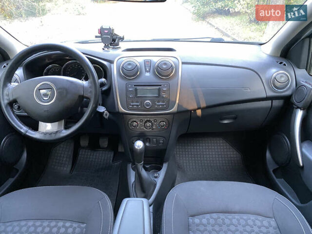 Білий Дачія Sandero, об'ємом двигуна 1.2 л та пробігом 122 тис. км за 4990 $, фото 11 на Automoto.ua