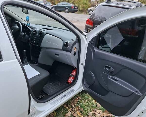 Белый Дачия Сандеро, объемом двигателя 1.5 л и пробегом 196 тыс. км за 6500 $, фото 7 на Automoto.ua