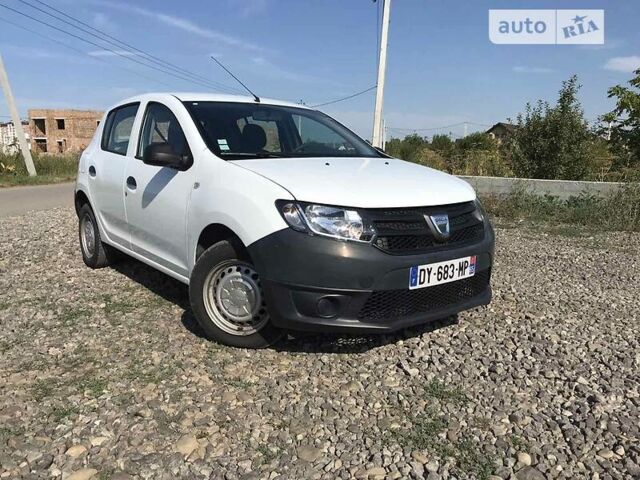 Білий Дачія Sandero, об'ємом двигуна 1.2 л та пробігом 33 тис. км за 5600 $, фото 2 на Automoto.ua