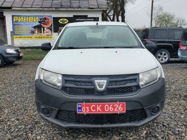 Белый Дачия Сандеро, объемом двигателя 1.2 л и пробегом 200 тыс. км за 3800 $, фото 1 на Automoto.ua