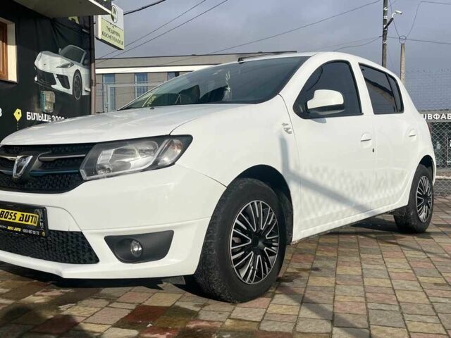 Белый Дачия Сандеро, объемом двигателя 0 л и пробегом 128 тыс. км за 5400 $, фото 2 на Automoto.ua