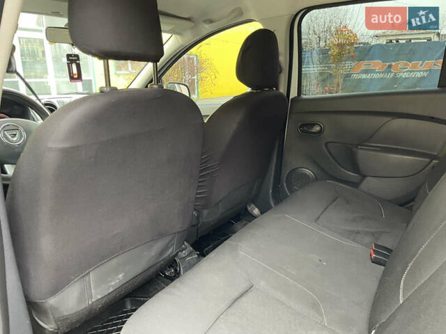 Белый Дачия Сандеро, объемом двигателя 0.9 л и пробегом 127 тыс. км за 5250 $, фото 27 на Automoto.ua