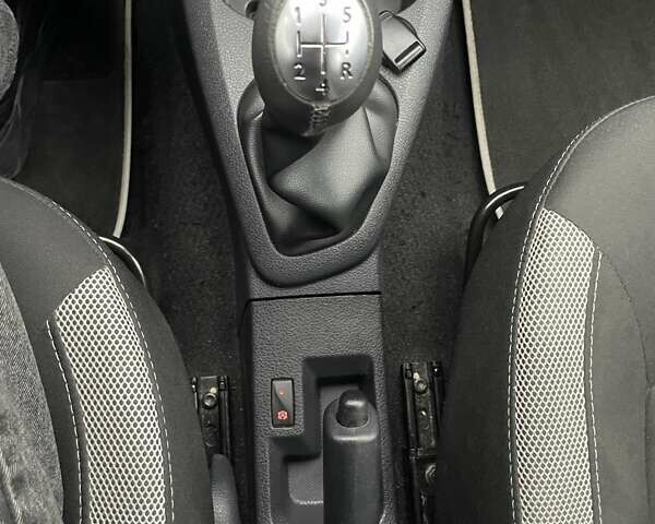 Белый Дачия Сандеро, объемом двигателя 1 л и пробегом 60 тыс. км за 8500 $, фото 22 на Automoto.ua