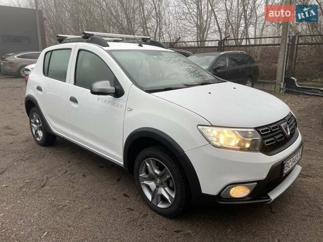 Белый Дачия Сандеро, объемом двигателя 1 л и пробегом 60 тыс. км за 8500 $, фото 7 на Automoto.ua