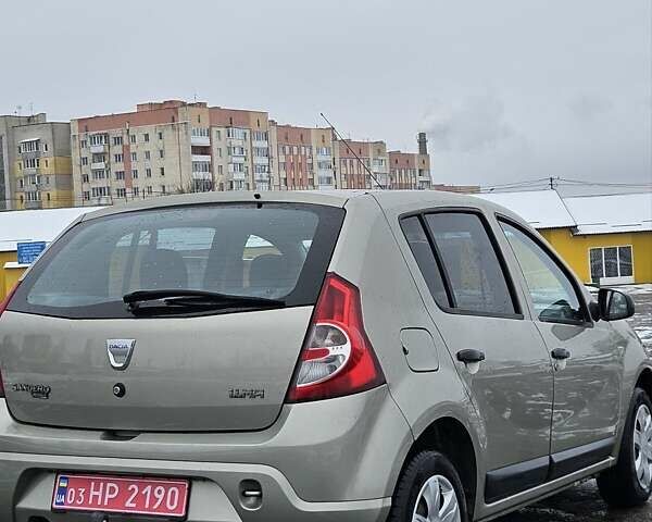 Бежевый Дачия Сандеро, объемом двигателя 1.4 л и пробегом 140 тыс. км за 4900 $, фото 5 на Automoto.ua