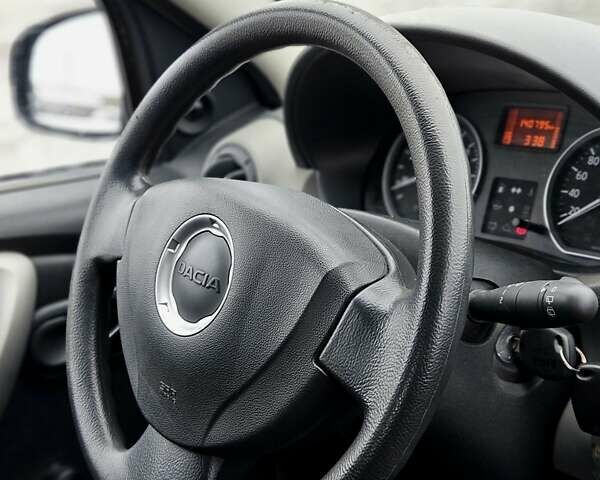 Бежевый Дачия Сандеро, объемом двигателя 1.4 л и пробегом 140 тыс. км за 4900 $, фото 20 на Automoto.ua