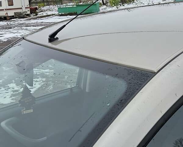 Бежевый Дачия Сандеро, объемом двигателя 1.4 л и пробегом 140 тыс. км за 4900 $, фото 13 на Automoto.ua