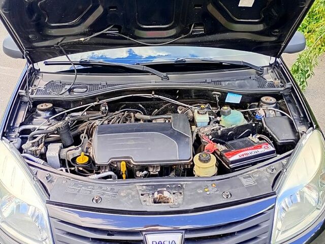 Черный Дачия Сандеро, объемом двигателя 1.1 л и пробегом 192 тыс. км за 4700 $, фото 7 на Automoto.ua