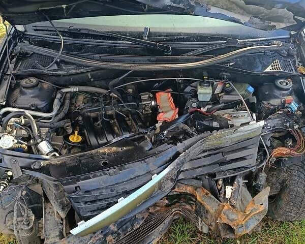 Чорний Дачія Sandero, об'ємом двигуна 1.15 л та пробігом 245 тис. км за 1800 $, фото 4 на Automoto.ua