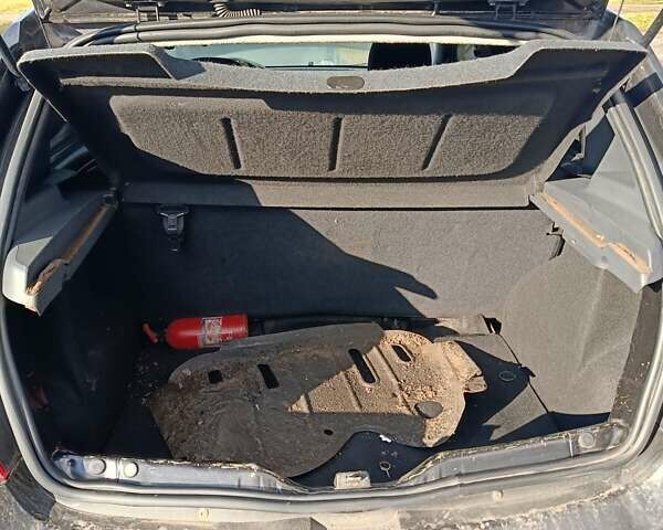 Чорний Дачія Sandero, об'ємом двигуна 1.15 л та пробігом 245 тис. км за 1800 $, фото 22 на Automoto.ua