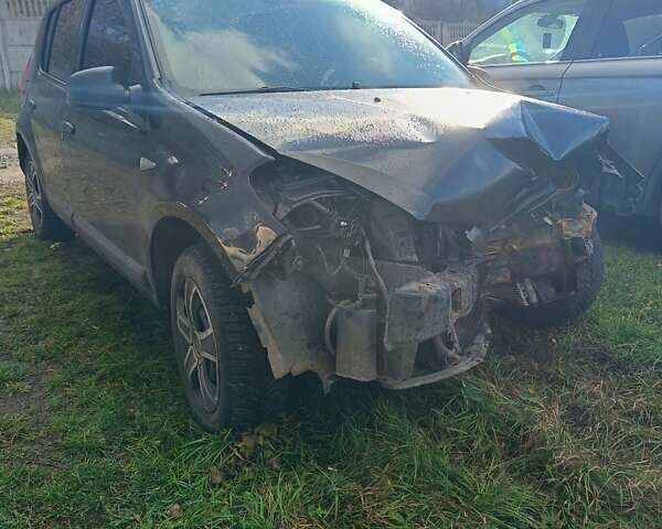 Чорний Дачія Sandero, об'ємом двигуна 1.15 л та пробігом 245 тис. км за 1800 $, фото 1 на Automoto.ua