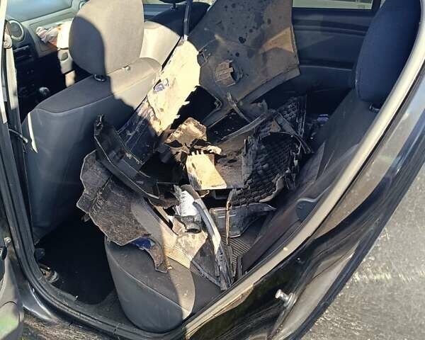 Чорний Дачія Sandero, об'ємом двигуна 1.15 л та пробігом 245 тис. км за 1800 $, фото 8 на Automoto.ua