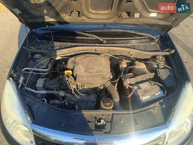 Черный Дачия Сандеро, объемом двигателя 1.6 л и пробегом 180 тыс. км за 5300 $, фото 6 на Automoto.ua