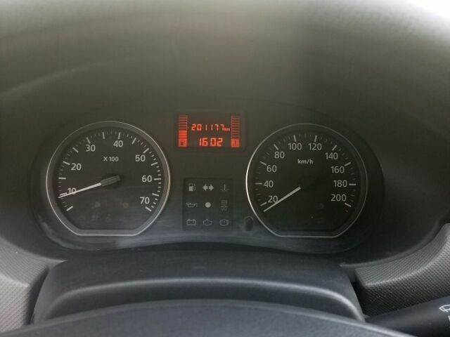 Чорний Дачія Sandero, об'ємом двигуна 1.1 л та пробігом 200 тис. км за 3300 $, фото 4 на Automoto.ua